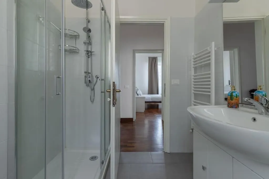 Santa Maria Novella Large Apartment Florence