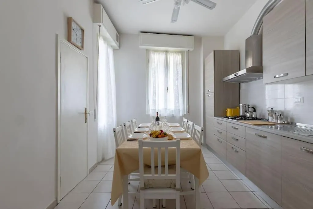 Santa Maria Novella Large Apartment Florence 0*,  Italy